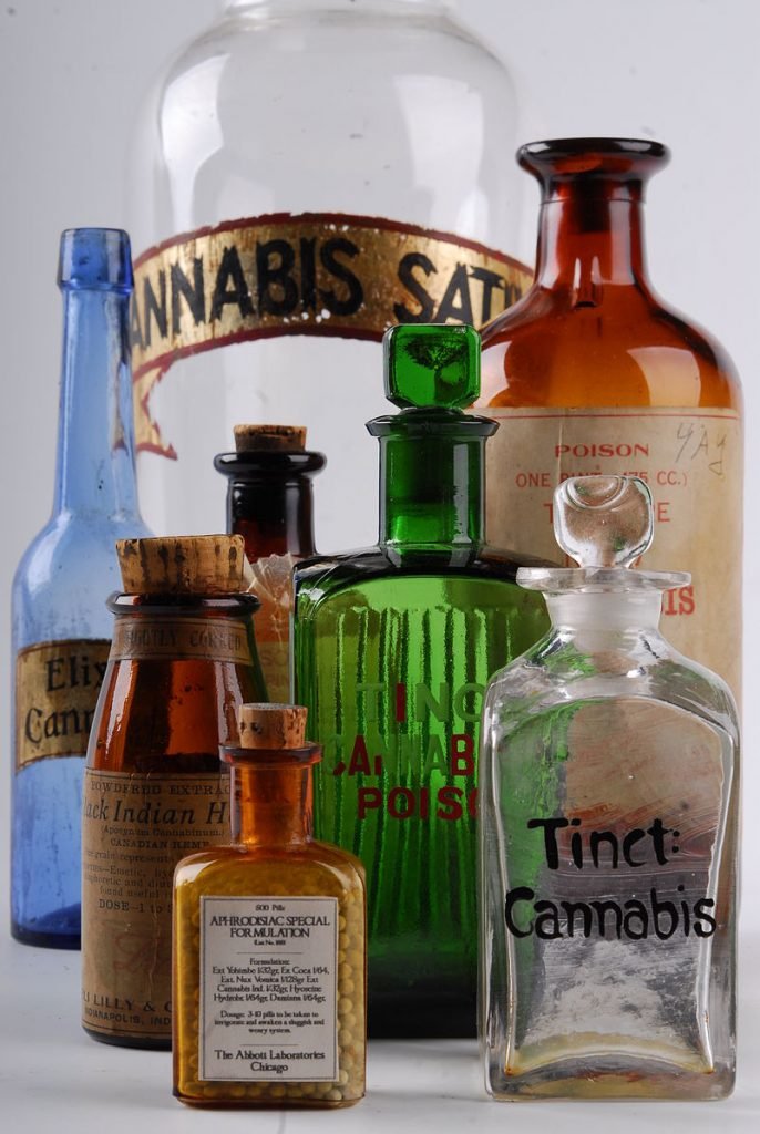 Nineteenth_century_medicine_bottles_in_display_in_the_Hash_Marihuana_&_Hemp_Museum_in_Amsterdam