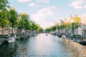 canal amsterdam