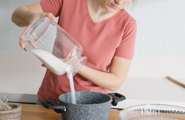 pouring sugar